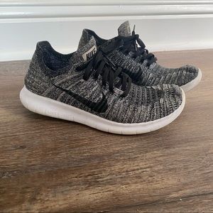 NIKE Free RN Flyknit Shoe